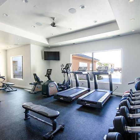 Zion Village 339 3 Bed, 2 And A Half Bath, Game Systems, Mister System, And Community Pool هوريكاين المظهر الخارجي الصورة