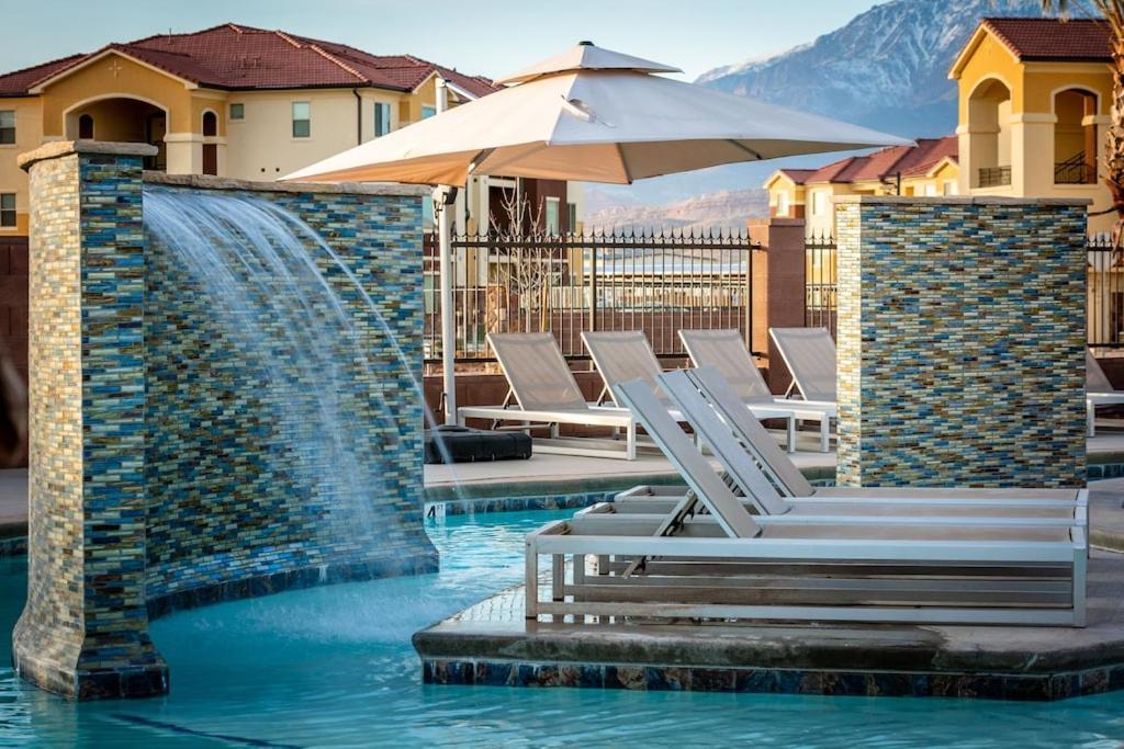 Zion Village 339 3 Bed, 2 And A Half Bath, Game Systems, Mister System, And Community Pool هوريكاين المظهر الخارجي الصورة