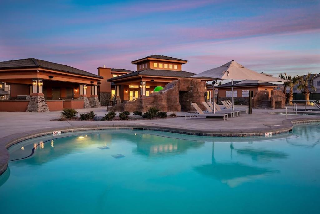 Zion Village 339 3 Bed, 2 And A Half Bath, Game Systems, Mister System, And Community Pool هوريكاين المظهر الخارجي الصورة